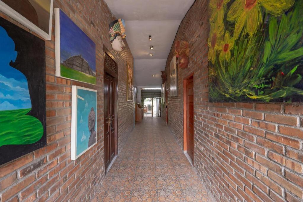 Oyo 2380 Alea Guesthouse Muntilan Buitenkant foto